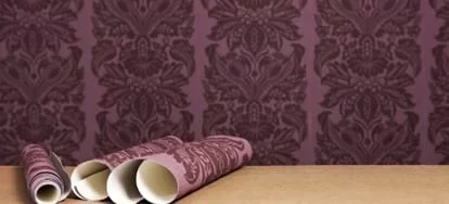 كيفية لصق ورق الجدران و المواد المستخدمة في لصق ورق الحائط