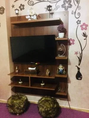 ارفف ديكور للتلفزيون