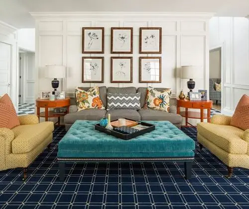 تجاليد الحائط باطارات خشبية