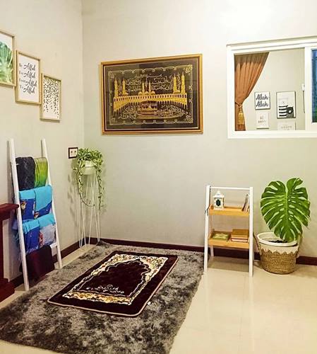 اضافة الملحقات الأساسية لغرفة الصلاة