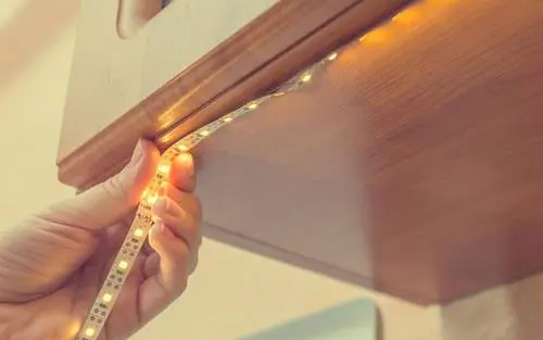 أضواء شريط LED
