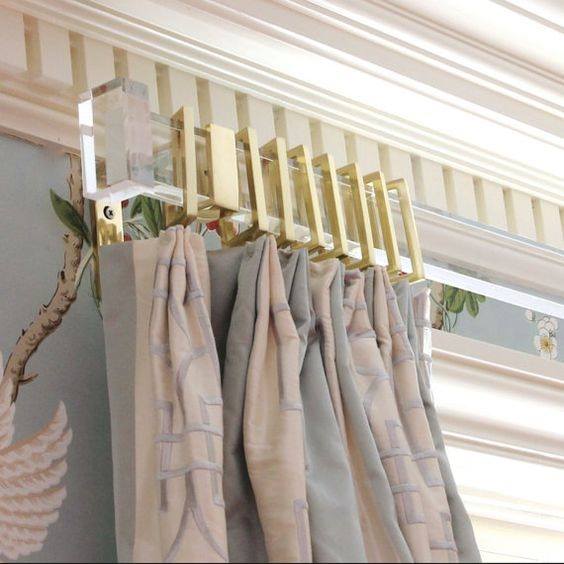 مواسير الستائر