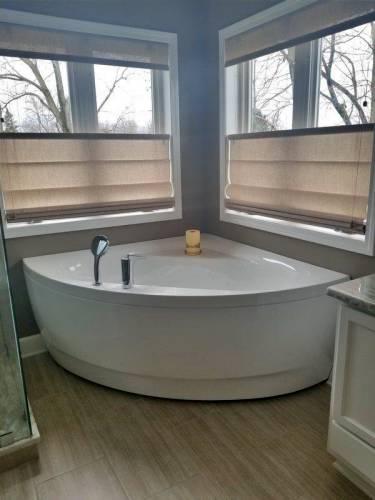 بانيو حمام نصف دائري