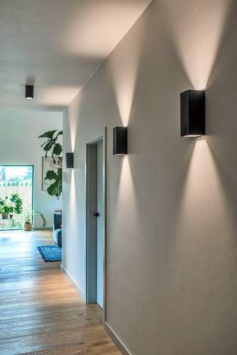 اضاءات جدارية للممرات