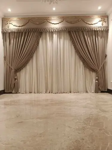 ستائر كلاسيك فخمة للصالون 