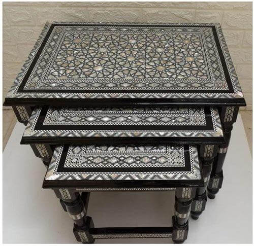 طاولات متداخلة