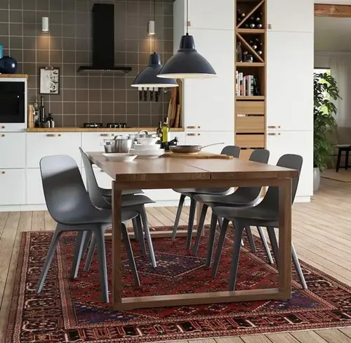 طاولات طعام