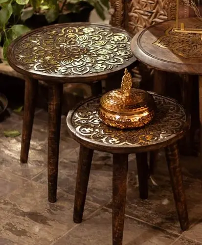 طاولات متداخلة