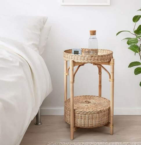 طاولة جانبية