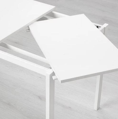 طاولات طعام