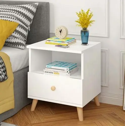 طاولة سرير جانبية