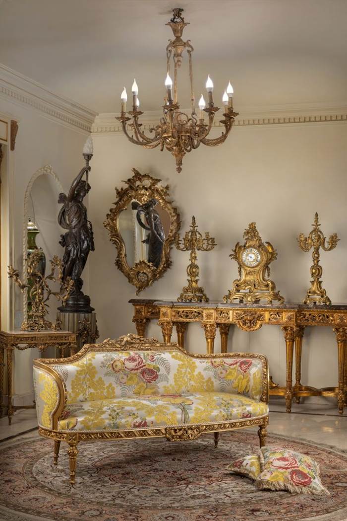 اثاث كلاسيك