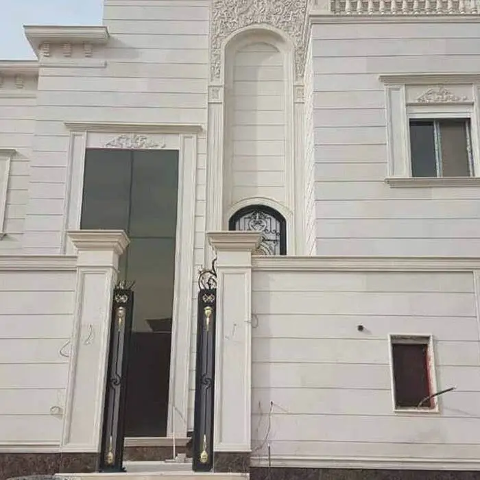 حجر طبيعي