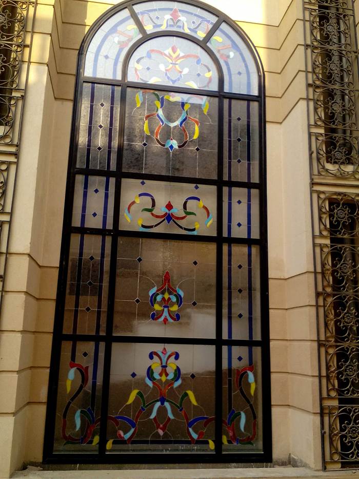 زجاج معشق