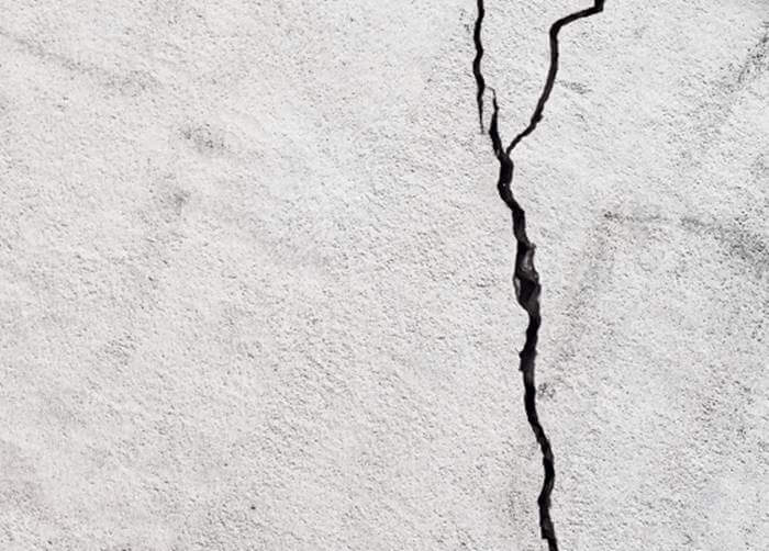 تشققات الجدران