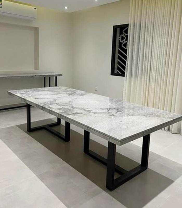 طاولة طعام رخام